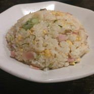 ニーヨン 小牧店