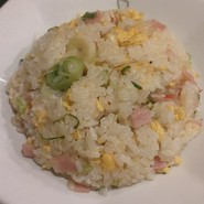 ニーヨン 小牧店