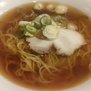 ニーヨン 小牧店