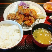 香味唐揚げ定食。柔らかい鶏の唐揚げが美味しかった。#和食