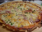 薄焼きピザ