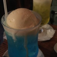 さぼうる