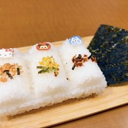 お子様コースのおにぎり