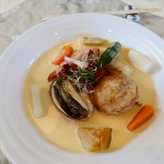 レストラン　フュメドゥコスモ