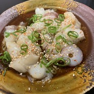 タコのピリ辛、炭火焼き