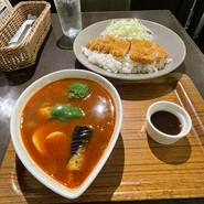 スープカレー屋 鴻 神田駿河台店
