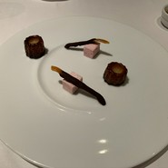 ル・マノアール・ダスティン（Le Manoir D’HASTINGS）