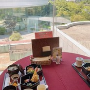 昴
