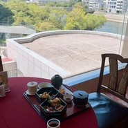 昴