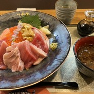 祇園　海鮮丼　和龍　KAZ-RYU