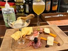 炭火やき＆ワインIZAKAYA　シャルボン