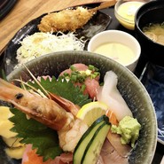 海鮮丼