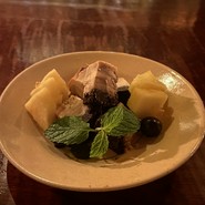 チーズケーキ　ブルーベリー添え