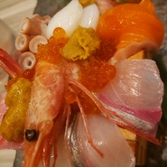 鮨と地酒　地雷也