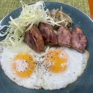 ハムエッグ定食
