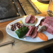 知多牛上味くらべ