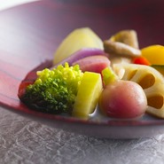 とらや日本料理