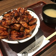 ドライブインいとう豚丼名人 新千歳空港店