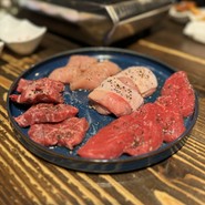 ニクアザブ 学芸大学店