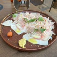 ハーブ香る豚肩ロースのジャンボンブラン