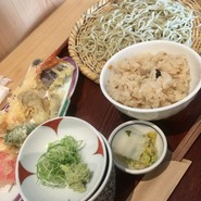 お昼の定食　4月