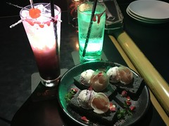 VAMPIRE CAFE