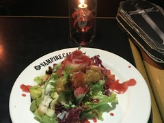 VAMPIRE CAFE