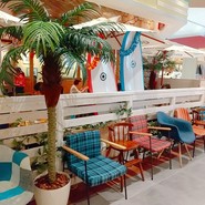 南国情緒を演出したハワイアンレストラン。Aloha！