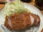 食べごたえある分厚いロースカツ！