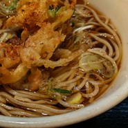 かき揚げそばのシズル感