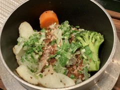 釜の中はハンバーグです。