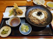 ￥1,000 ぶっかけとろろ ￥900 えび野菜天ぷら
