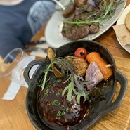 100本のスプーン 東京都現代美術館内