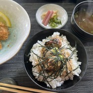 名代的矢かき料理　いかだ荘山上
