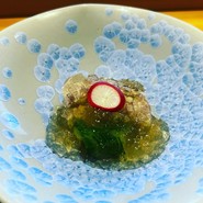 焼き茄子とシャコの土佐酢餡掛け