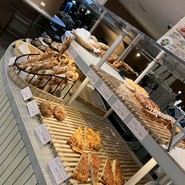 ベーカリーカフェ C なんばシティ店