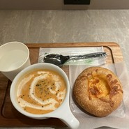 ベーカリーカフェ C なんばシティ店