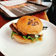 ショーグンバーガー 池袋西口店