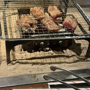 肉炉端ホルモン焼　百萬力