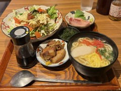 沖縄料理　なんくるないさーAkiba店