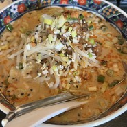 担々麺950円！