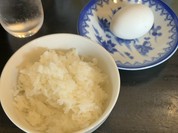 ランチタイムはご飯無料、ゆで卵も一個無料！