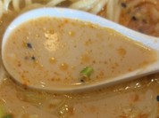 胡麻とナッツの香る担々スープ！