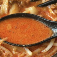 なかなかの辛さと痺れの麻辣スープ！