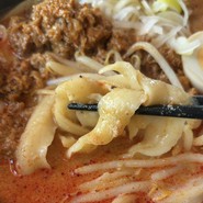 モチモチの歯ごたえの刀削麺！
