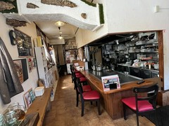 HOT-CORNER