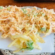 とっても大きなサクサクかき揚げ