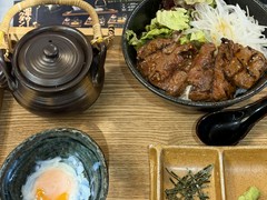 淡路島肉丼製作所 牛と米