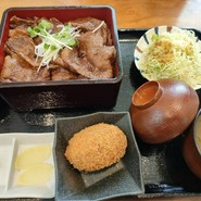 豚捨　外宮前店