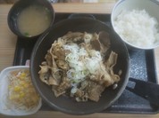 鉄板牛カルビ定食
